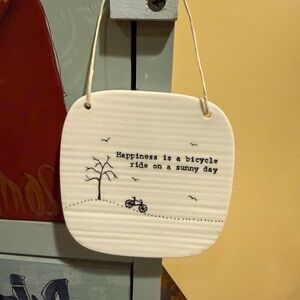 Decorative Hanging Plaque with Bicycle Design